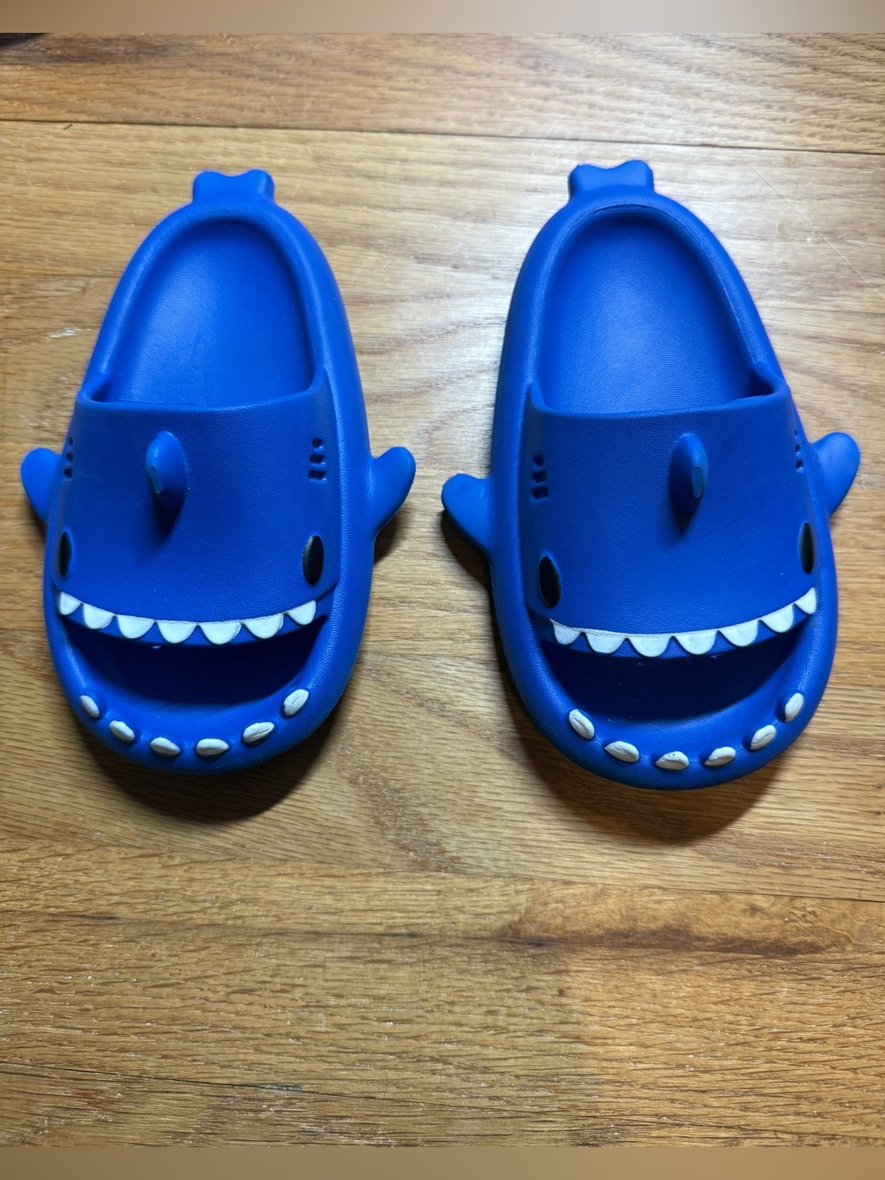 Kids Shark Slides Blue size 24/25 or toddler size 8-9